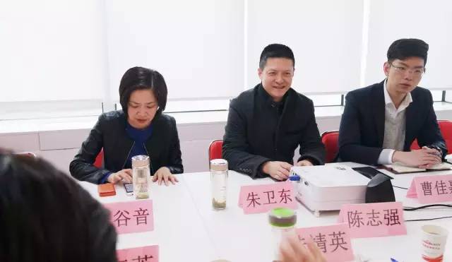 浙江海寧市丁橋鎮(zhèn)與上海東方龍商務咨詢有限公司簽訂委托招商引資合作協(xié)議