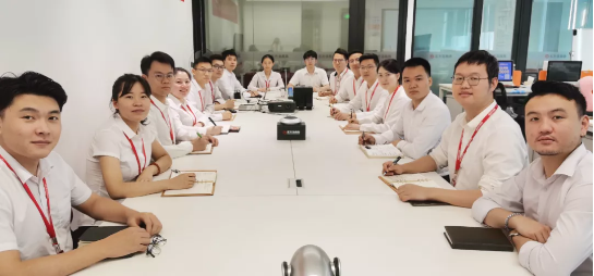 以“四輪驅(qū)動(dòng)”為核心，保持健康發(fā)展態(tài)勢(shì)！東方龍商務(wù)集團(tuán)4月份月度總結(jié)會(huì)圓滿舉行