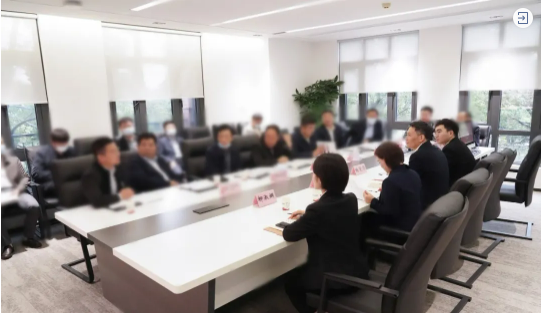  東方龍商務(wù)集團是順勢而為，因勢利導(dǎo)成長起來的行業(yè)內(nèi)高新技術(shù)企業(yè)