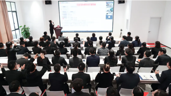 項目量質(zhì)攀新高，掀起“大干100天”競賽高潮！12月上旬，集團成功通過49個優(yōu)質(zhì)投資選址項目