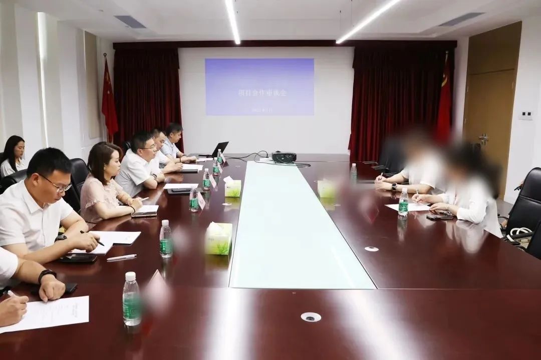 區(qū)委書記親自帶隊！四川某地方政府領(lǐng)導(dǎo)一行赴知名影視文旅休閑度假投資選址項目企業(yè)考察調(diào)研
