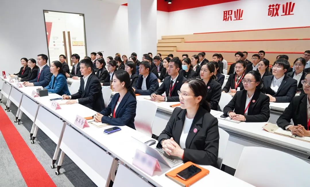 樹立項(xiàng)目為王，打造招大引強(qiáng)“強(qiáng)磁場(chǎng)”！5月上旬，集團(tuán)共28個(gè)優(yōu)質(zhì)投資選址項(xiàng)目通過評(píng)估！