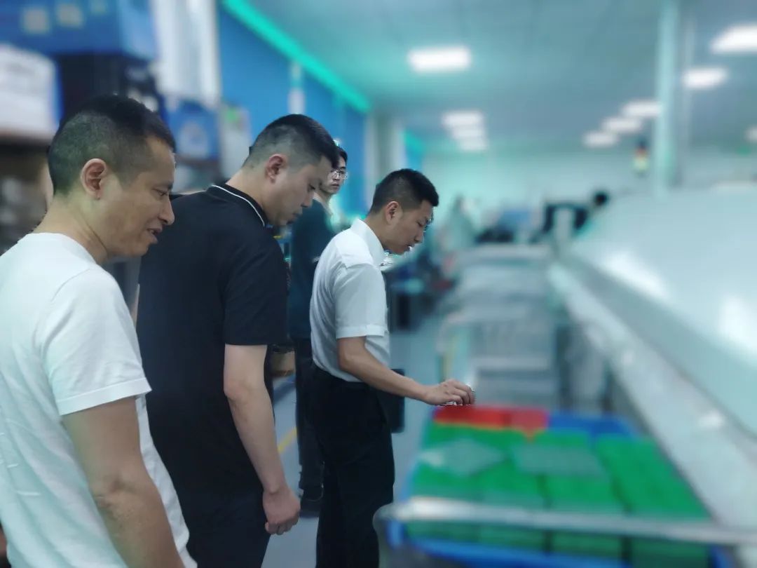 小米、華為等知名企業(yè)合作伙伴！四川某地方政府實地對接高品質(zhì)智能電子設(shè)備生產(chǎn)投資選址項目