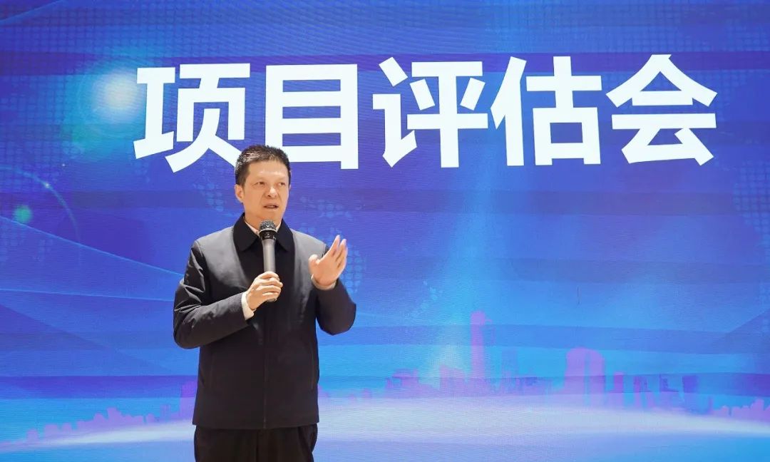 承接進(jìn)博效應(yīng)，推進(jìn)全球招商！11月上旬，集團(tuán)共40個優(yōu)質(zhì)投資選址項目通過評估