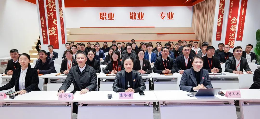 攻招商、拼項(xiàng)目、優(yōu)服務(wù)，捍衛(wèi)行業(yè)龍頭地位！3月中旬，集團(tuán)共43個(gè)優(yōu)質(zhì)投資選址項(xiàng)目通過評估