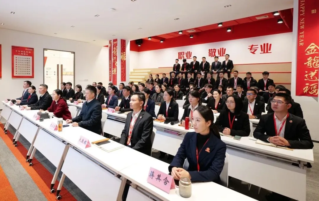 抓牢“項目落地”主線，打好全年“收官戰(zhàn)”！11月下旬，集團共35個優(yōu)質(zhì)投資選址項目通過評估